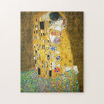 Puzzle Gustav Klimt The Kiss Vintage<br><div class="desc">Gustav Klimt Le Kiss Vintage Art Nouveau Peinture Le Kiss (En allemand : Der Kuss) a été peint par le peintre symboliste autrichien Gustav Klimt entre 1907 et 1908, le point culminant de sa période d'or, lorsqu'il peignit un certain nombre d'oeuvres dans un style doré similaire. Le tableau est largement...</div>