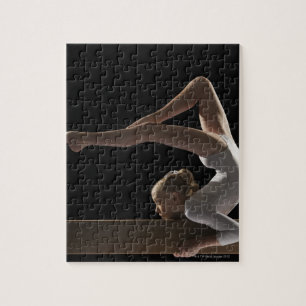 Puzzle Gymnaste sur le faisceau de balance