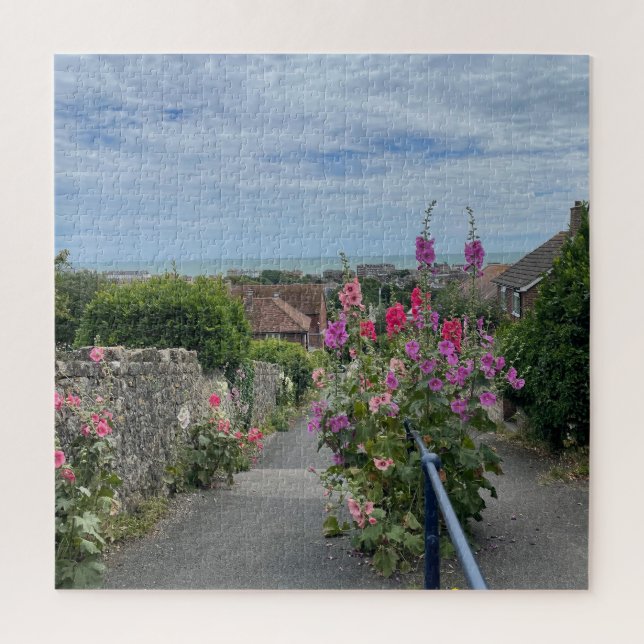 Puzzle Hollyhocks le long du mur de l'église St Leonards  (Vertical)