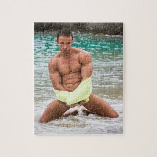 Puzzle Hot Guy S'Agenouille Dans L'Eau Sexy Shirless Musc