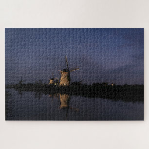 Puzzle Illuminated windmill at Blue Hour