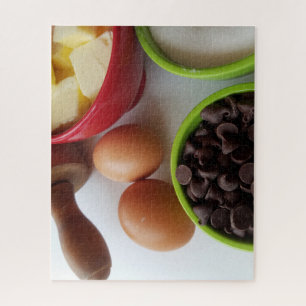 Puzzle ingrédients de cuisson avec des chips au chocolat