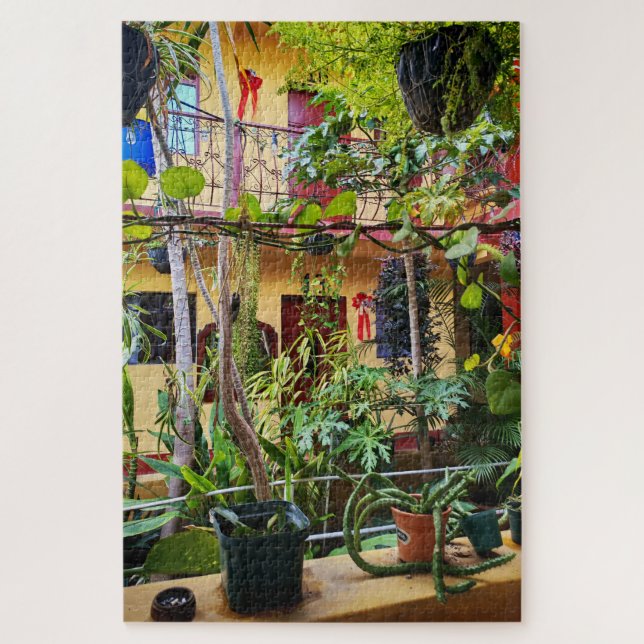 Puzzle Intérieur de cour avec plantes suspendues (Vertical)
