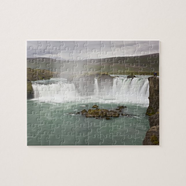 Puzzle Islande. Vue des chutes de Godafoss sur la (Horizontal)