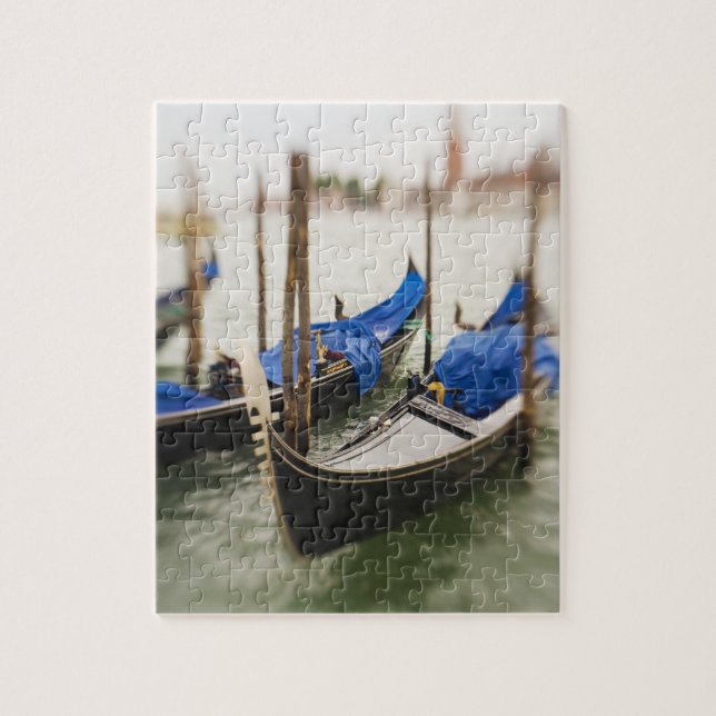 Puzzle Italie, Venise, Mise au point sélective de la gond (Vertical)