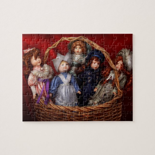 Puzzle Jouet - Poupées - Un panier de poupées victorienne (Horizontal)