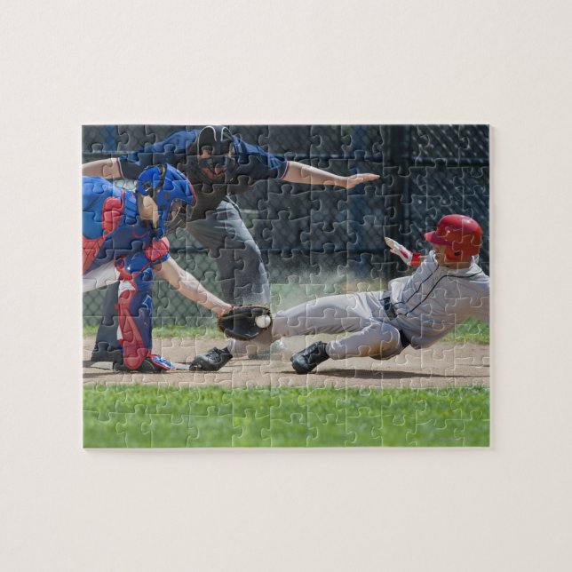 Puzzle Joueur de baseball glissant dans la plaque (Horizontal)