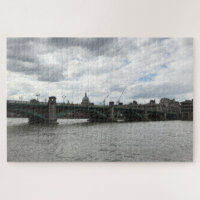 Jour nuageux Southwark Bridge Thames River Londres