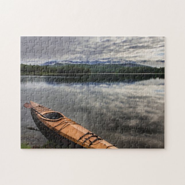 Puzzle Kayak de bois sur la rive du lac Beaver (Horizontal)