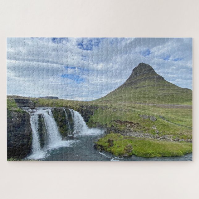 Puzzle Kirkjufellsfoss Cascades et montagne en Islande (Horizontal)
