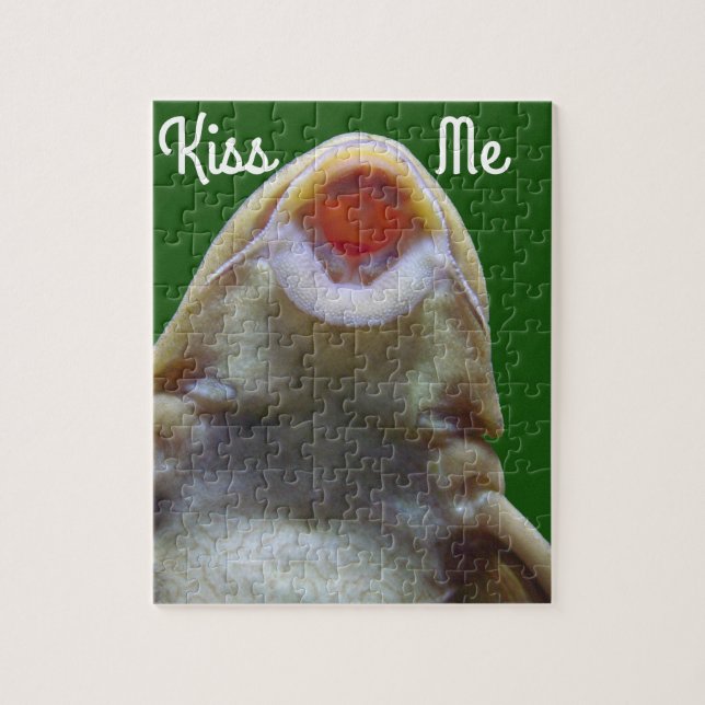 Puzzle Kiss Me Fish (Vertical)