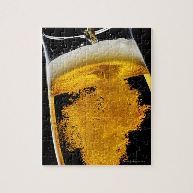 Puzzle La bière a été versée dans du verre (Vertical)