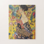Puzzle La Dame De Gustav Klimt À La Peinture Art Nouveau<br><div class="desc">Gustav Klimt Lady Avec un peintre Art Nouveau Ce demi-portrait d'une belle femme montre un arrière - plan jaune avec des ornements asiatiques, des oiseaux colorés et des fleurs de lotus. La dame porte une robe dans le style d'un kimono imprimé des motifs d'une robe de dragon chinoise. Belle peinture...</div>