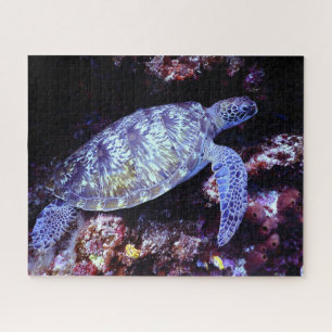 Puzzle La tortue de mer nager avec du corail en direct