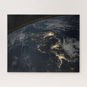 Puzzle La Ville Éclairait Le Japon La Nuit.