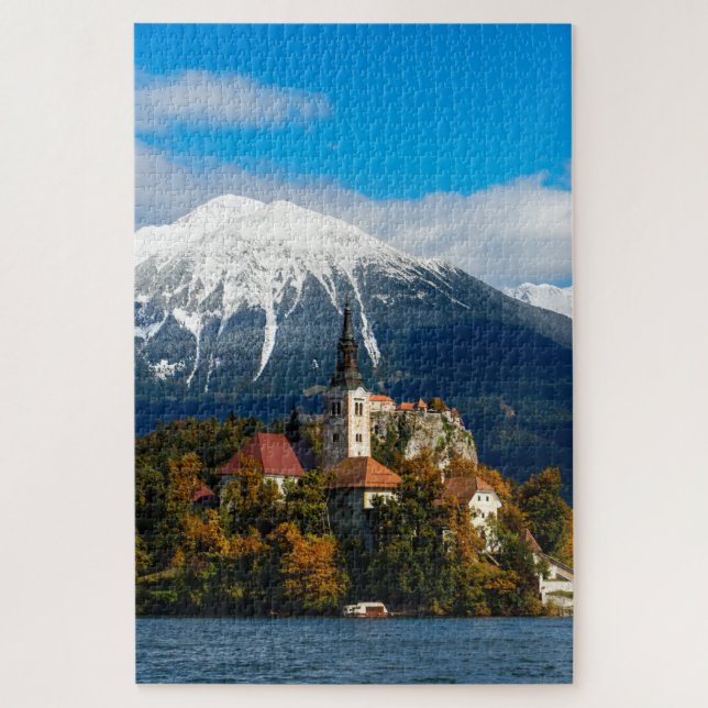 Puzzle Lac Bled paysage avec église et arbres d'automne (Vertical)