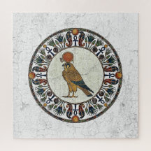 Le Ciel Vigilant : Faucon Divin d'Horus Royal