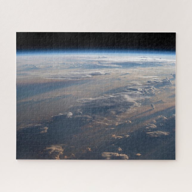 Puzzle Le lever Du Soleil Coule De Longues Ombres Sur La  (Horizontal)