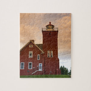 Puzzle Le phare de Two Harbors surplombant la baie d'Agat