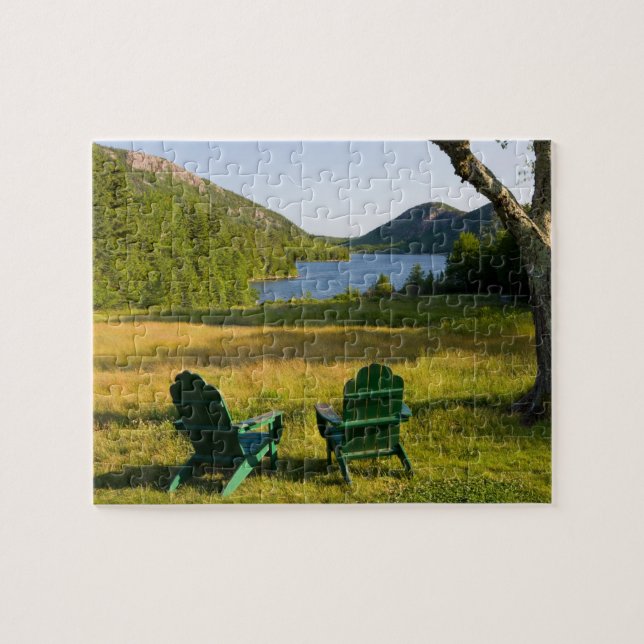 Puzzle Les chaises Adirondack sur la pelouse de la Jordan (Horizontal)