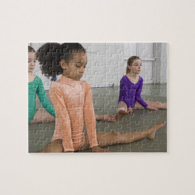 Puzzle Les filles s'étirant en gymnastique (Horizontal)