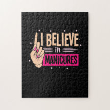 Les Patrons Du Clou Croient Aux Manucures