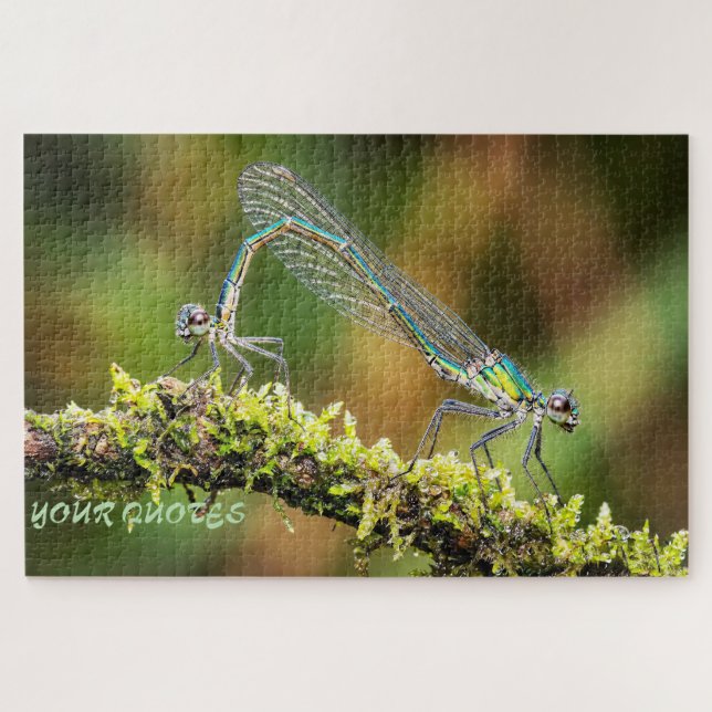 Puzzle Libellules Macro - Amour iridescent sur la mousse (Horizontal)