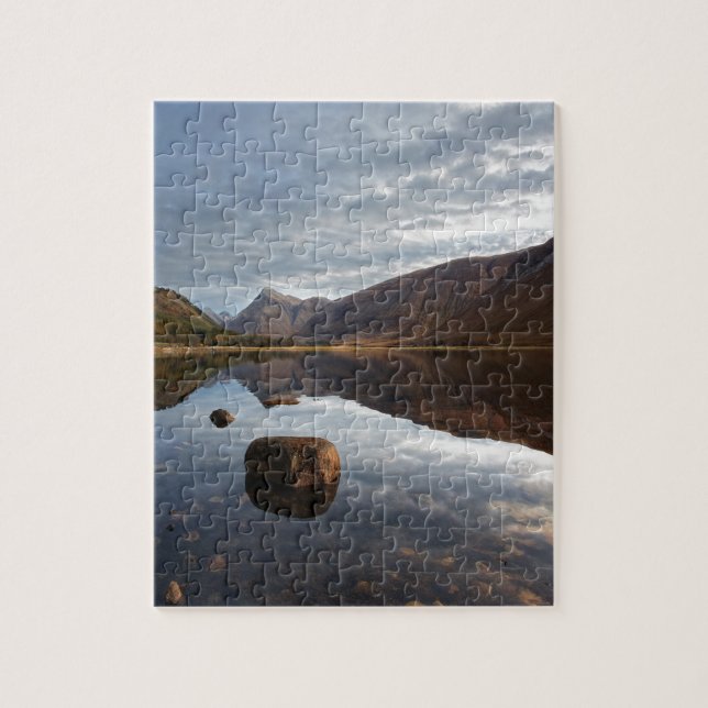 Puzzle Loch Etive. Glencoe dans les montagnes écossaises (Vertical)