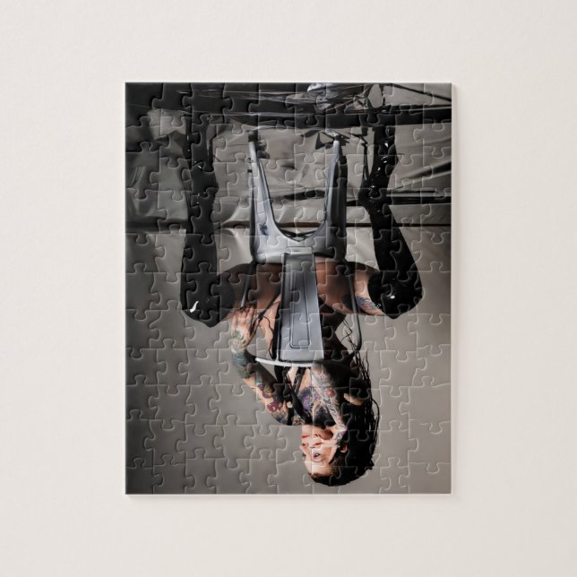 Puzzle Logo de la marque Ms. Velvet Revolver 2025 (Vertical)