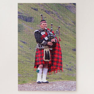 Puzzle Lone Scottish bagpiper, Highlands, Écosse 2