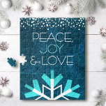 Puzzle Moderne Blue Snowflake Paix Joie Amour Typographie<br><div class="desc">"Paix, joie et amour." Une illustration géante, amusante, ludique, blanche et turquoise ainsi qu'une typographie moderne sur un arrière - plan d'aquarelle en marbre bleu turquoise et riche vous aideront à inaugurer la saison des fêtes. Une bordure en confetti blanc et turquoise encadre le dessus. Sentez la chaleur et la...</div>