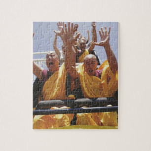 Puzzle Moines bouddhistes heureux sur des montagnes