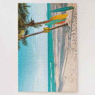Puzzle Panneaux de surf sur la plage lancer oreiller