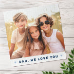Puzzle Papa nous t'aimons coeur photo fête des pères bleu<br><div class="desc">Jig a vu puzzle avec votre photo personnalisée et le texte "Papa,  nous t'aimons" ci-dessous flanqué de coeurs bleu clair.</div>