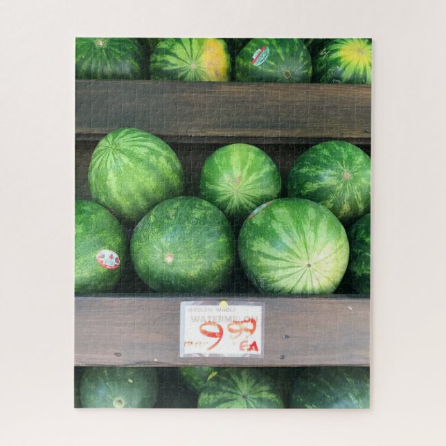 Puzzle Pastèques à vendre Coin Bodega NYC Photographie (Vertical)