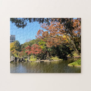 Puzzle Paysage d'arbres colorés dans le jardin japonais