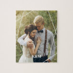 Puzzle Photo Mariage Monogram branché<br><div class="desc">Design monogramme simple et chic. Besoin d'une couleur personnalisée ? Envoyez-nous un message à heartlockedstudio@gmail.com et nous serons heureux de vous aider!</div>