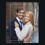 Puzzle Photo moderne de monogramme<br><div class="desc">Conception simple et chic de monogramme. Ayez besoin d'une couleur faite sur commande ? Envoyez-nous un message à heartlockedstudio@gmail.com et nous serons heureux de vous dépanner !</div>