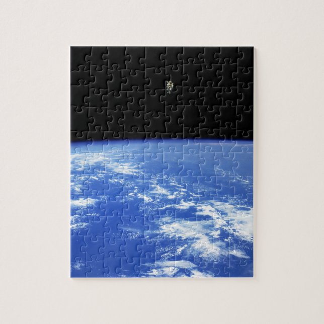 Puzzle Photo orbite terrestre de l'astronaute de la NASA  (Vertical)
