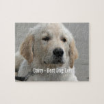 Puzzle Photo personnalisée et nom de chien de golden<br><div class="desc">Personnalisez ce souvenir de chien de golden retriever avec votre photo du chien ou du chiot et nom (ou toute autre photo d'animal familier ou de personne/nom). Le texte lit le "meilleur chien jamais" ou ajoute votre propre texte - nous aimons la marguerite (le nom de votre chien), l'anniversaire du...</div>