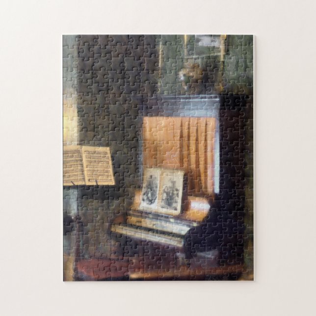 Puzzle Piano et partitions sur pupitre (Vertical)