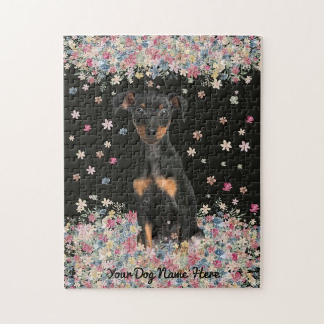 Puzzle Pinscher nain assis terre fleurie (Vertical)