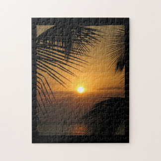 Puzzle pittoresque de coucher du soleil tropical