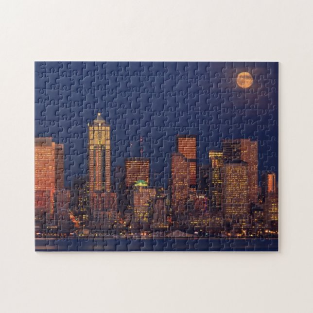 Puzzle Pleine lune se levant au-dessus de l'horizon du (Horizontal)