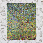 Puzzle Pommier par Gustav Klimt, Art Nouveau Vintage<br><div class="desc">Apple Tree (1912) de Gustav Klimt est une peinture d'art vintage de l'époque victorienne Symbolisme. Une scène nature avec un pommier dans un verger sur une ferme aux fruits mûrs et aux fleurs de pommes. Le jardin fleuri est fleuri et fleuri. À propos de l'artiste : Gustav Klimt (1862-1918) était...</div>
