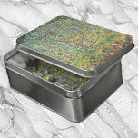 Puzzle Pommier par Gustav Klimt, Art Nouveau Vintage<br><div class="desc">Apple Tree (1912) de Gustav Klimt est une peinture d'art vintage de l'époque victorienne Symbolisme. Une scène nature avec un pommier dans un verger sur une ferme aux fruits mûrs et aux fleurs de pommes. Le jardin fleuri est fleuri et fleuri. À propos de l'artiste : Gustav Klimt (1862-1918) était...</div>
