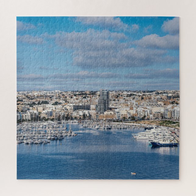 Puzzle Port de Sliema avec bâtiments et bateaux modernes (Vertical)