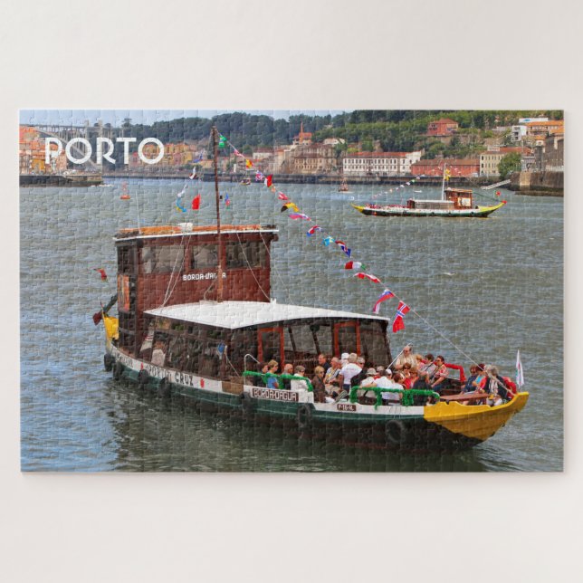 Puzzle Porto : Bateau de croisière sur le point d'accoste (Horizontal)