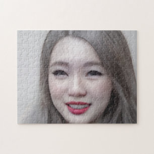 Puzzle Portrait Brown yeux lèvres cheveux jeune femme