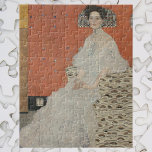 Puzzle Portrait de Fritza Riedler par Gustav Klimt<br><div class="desc">Portrait de Fritza Riedler (1906) par Gustav Klimt est une vintage peinture de l'époque victorienne Symbolisme de portrait d'art. Le Fritza Riedler est installé dans un fauteuil décoré de motifs oculaires dorés et argentés. Les carrés d'or et d'argent se répètent à travers le mur arrière - plan. À propos de...</div>